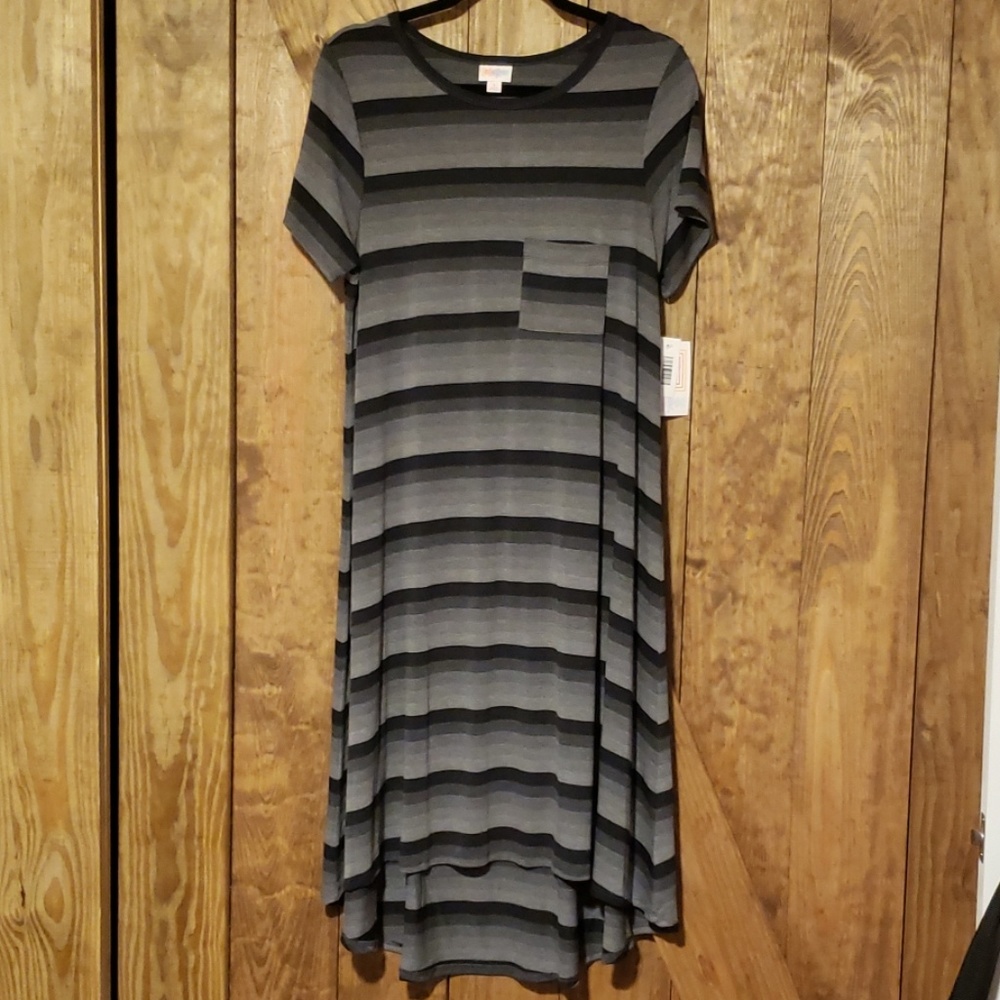 Small lularoe Carly